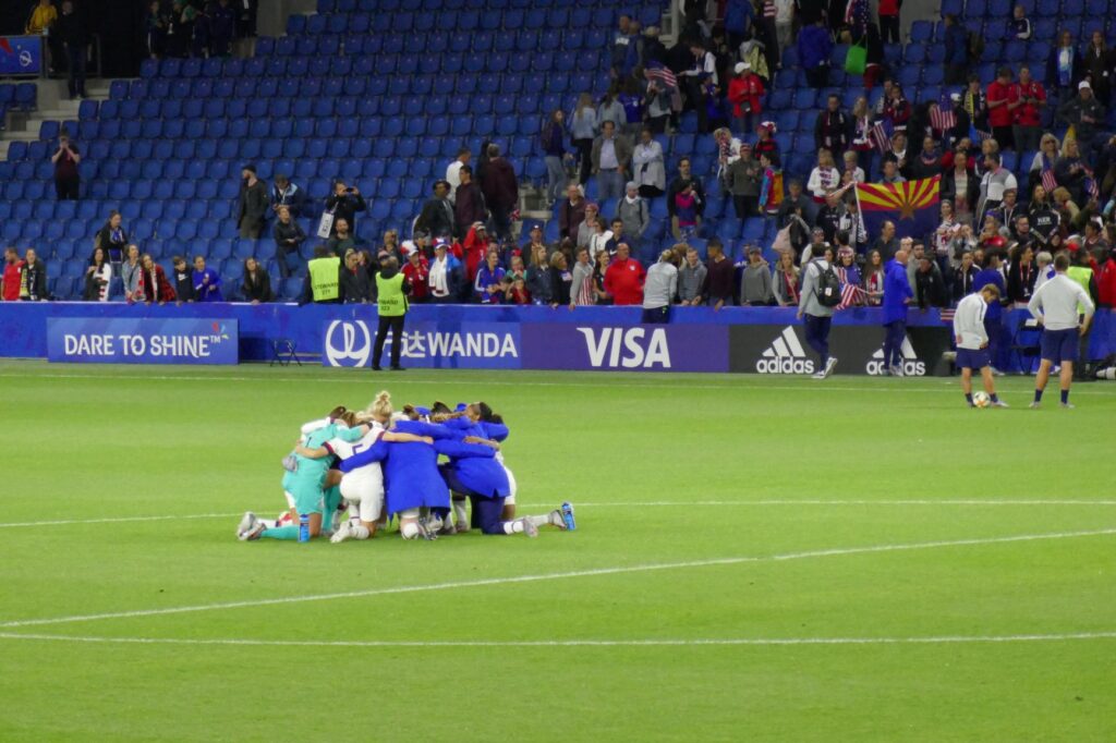 Post game huddle, USWNT, Le Havre, June 20, 2019