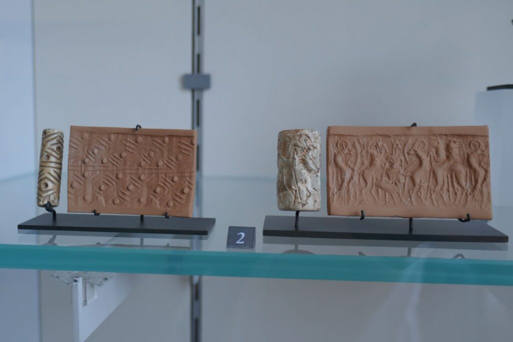 Ancient Signet Rolls at the Louvre, June 27, 2019